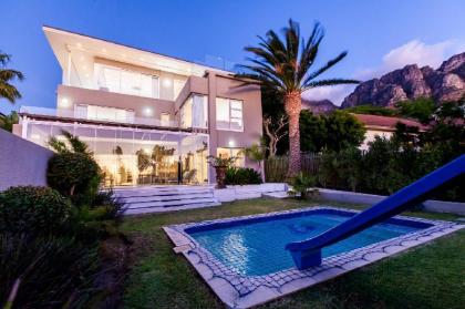 Villa on 1st Crescent Cape town 